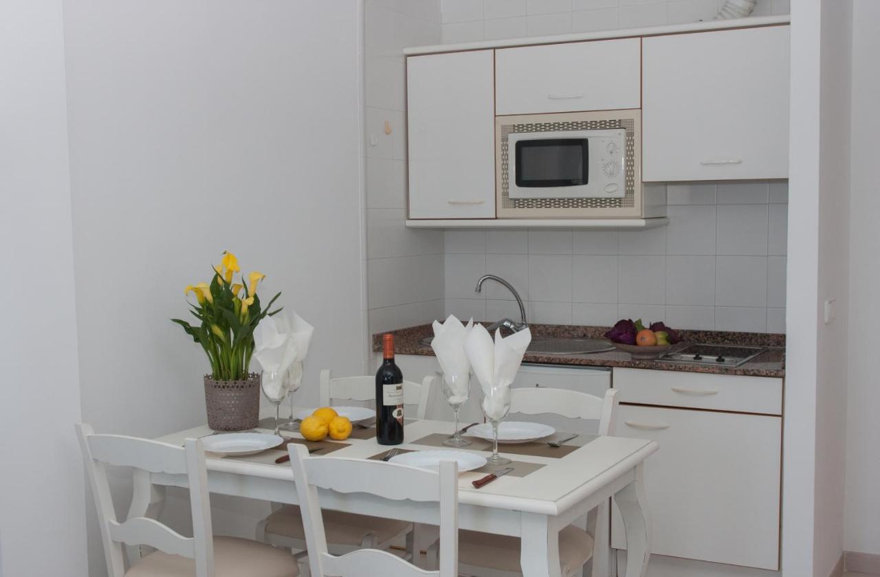 Arcadia Apartment กาลามิยอร์ ภายนอก รูปภาพ